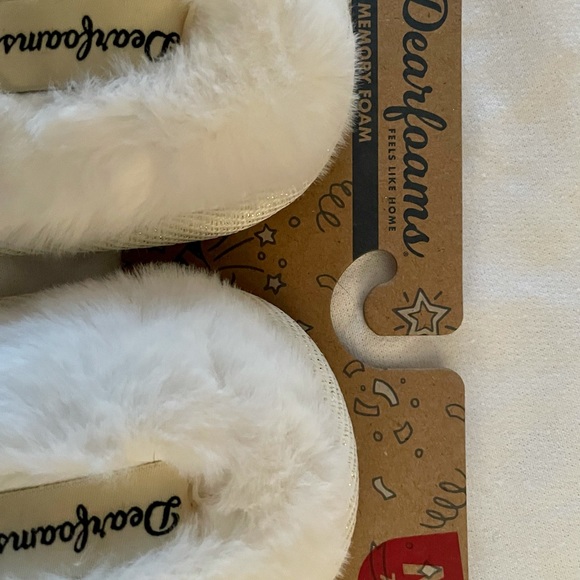 BRAND NEW! Bride “I Do” slippers - Picture 2 of 2
